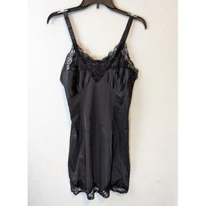 Vintage Full-Slip Molded Magic Wondermaid 34 Black Style 2939A